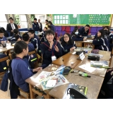 社会の授業に参加