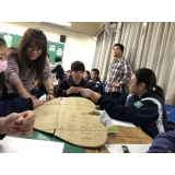 芸術の授業に参加