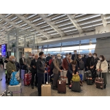 桃園国際空港に到着