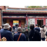 龍山寺にて